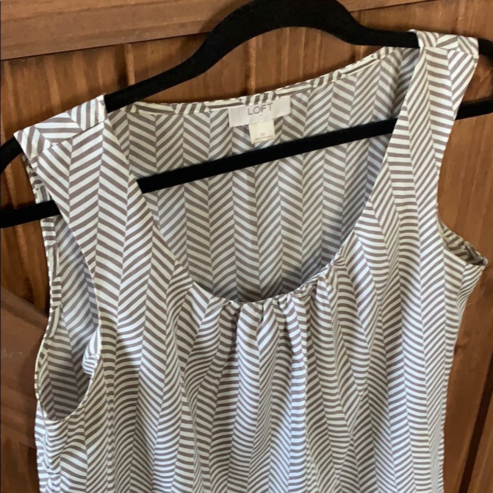 Grey chevron shell - Picture 3 of 3